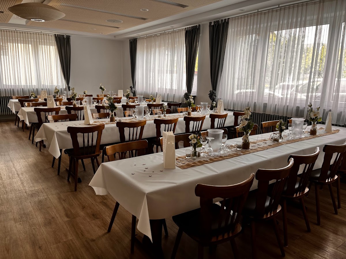 Gaststätte Zur Krone - Marion Schnorr